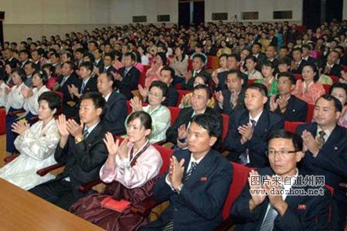 ����ʱ��1�գ���ף������Űͽ���55���꼯����ǧ�����Ļ���ݾ��С���ͼƬ�����磩