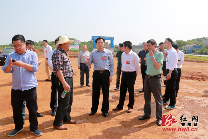 唐烨到永州零陵区河西工业园现场办公