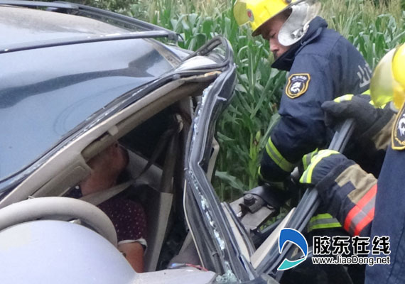 ����һ���γ������෭�¹� ˾��������ʻ������