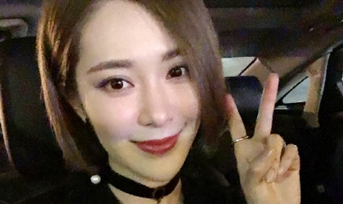 ���ƶ�����Ů���Ƿ�����˭���ݵ� ��Ȼ���������ݹ���Ӱ�Ӿ����