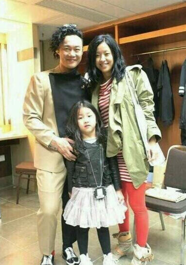 ����Բ������Ѹ������̥ Ů���޺�����λ