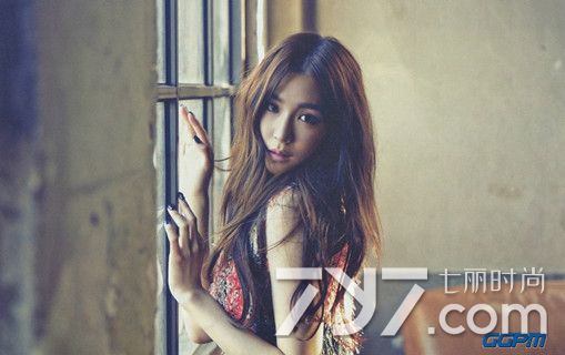 少女时代Tiffany日本国旗事件影响全团 竟连Jessica郑秀妍也遭受牵连