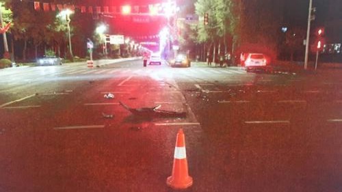 ���º��������� ����������һ����ί����