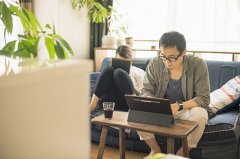 2.诱惑 这里不单单是指金钱