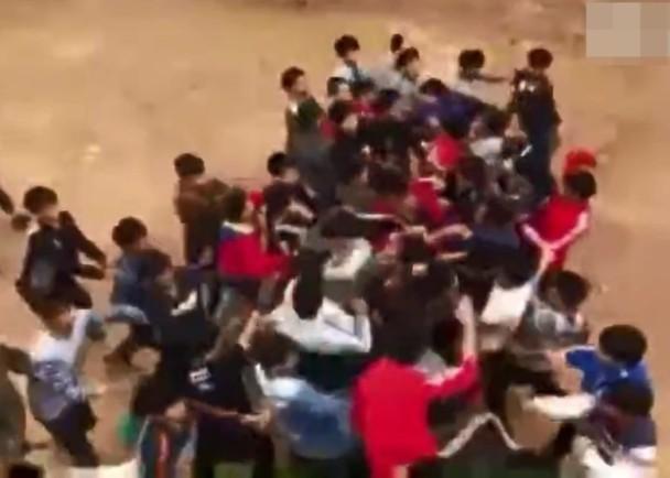 40����ѧ��ȺŹ 40����ѧ�� ��ͷȺŹ ����� �����߶Է�