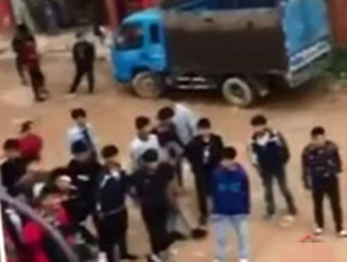 40����ѧ��ȺŹ 40����ѧ�� ��ͷȺŹ ����� �����߶Է�