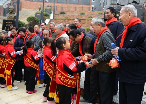 ͨ���������˲ι���ѧУ �������ܽ�����ʱ��