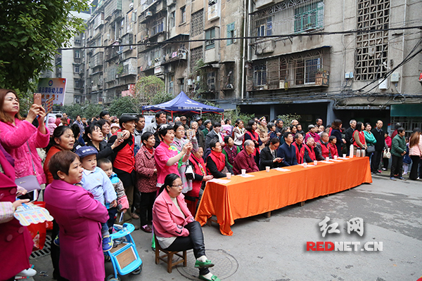 统一战线助力十九大精神在衡阳长青社区“幸福花开”