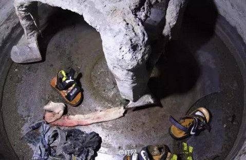 8��27�����磬��������������Ϫ��ܽ�ش巢��һ�𱯾磬������ͯ����һ���������������ˣ�����ں��治�������˵�Դ���أ����ҵ������������˽⣬������������ͯΪ���ֵܣ����5��࣬�ܵܲ�3�꣬����Զ�ڷ��޴򹤣���֪���ӵ�ج�ĺ����ڸϻ�����;�С�Ŀǰ����Ϫ�������������¹ʴ����쵼С�飬���ڻ��������ƺ����ˡ�@