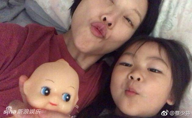 ���ٷ�ɹ��Ů��ͬ�������� ˯�߲���Ҳ����