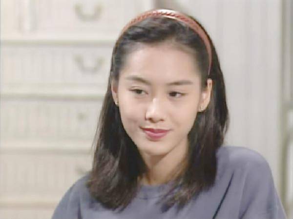 早期港星里,黎姿的美貌真是惊艳了时光啊