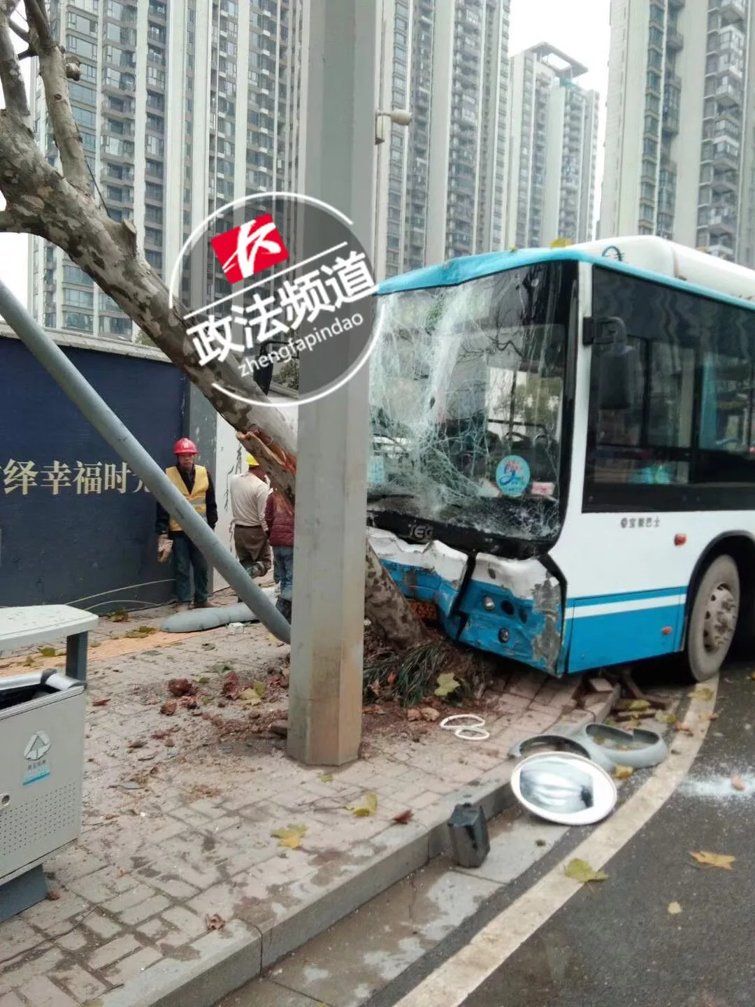 ����һ��������С����ײ��ײ��·�ߴ��� 5������