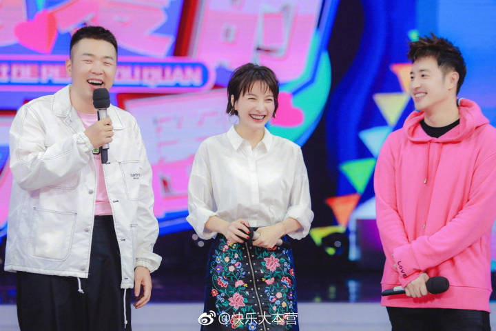 ����غ����