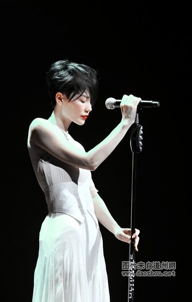 Ů��ֻ�Ǵ��棿�������հ�����¼