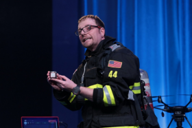 Ӣ�ض���ｵ�����ͽ����˶���ʽ