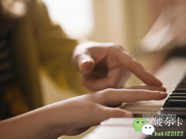 学钢琴之始 娃4岁1个多月